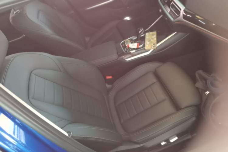 Used BMW 3 Series 2020 325Li M Sport Package Right Front Seat