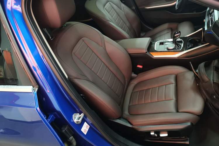 Used BMW 3 Series 2020 325Li M Sport Package Right Front Seat