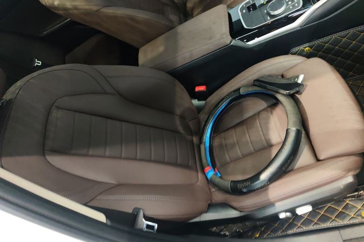 Used BMW 3 Series 2020 320Li M Sport Package Right Front Seat