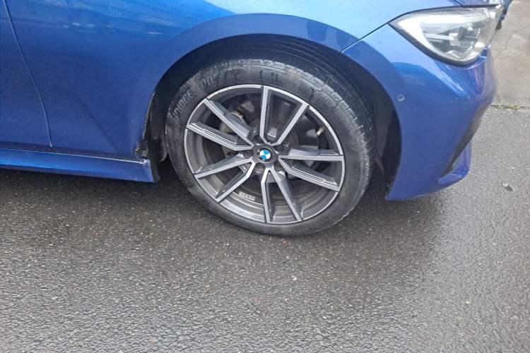 Used BMW 3 Series 2020 320Li M Sport Package Right Front Wheel Hub