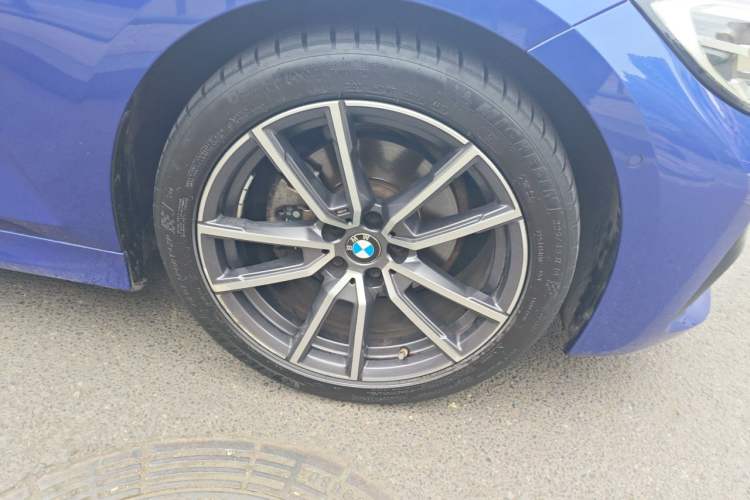 Used BMW 3 Series 2020 Restyled 325Li M Sport Package Right Front Wheel Hub