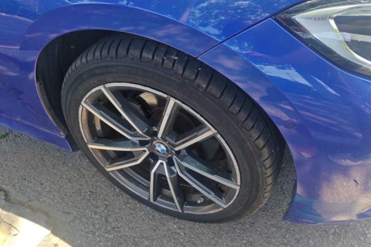 Used BMW 3 Series 2020 320Li M Sport Package Right Front Wheel Hub
