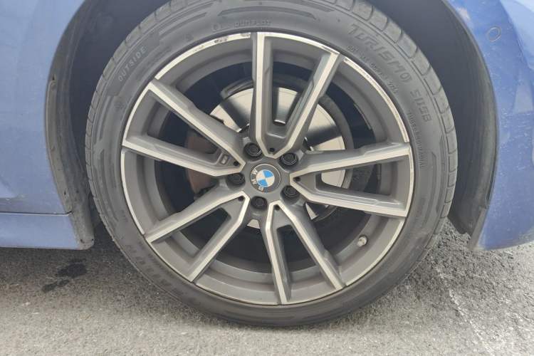 Used BMW 3 Series 2020 325Li M Sport Package Right Front Wheel Hub