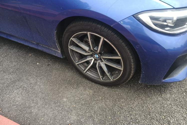 Used BMW 3 Series 2020 320Li M Sport Package Right Front Wheel Hub