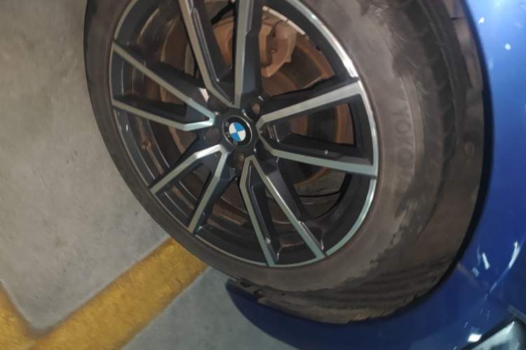 Used BMW 3 Series 2020 Restyled 325Li M Sport Package Right Front Wheel Hub