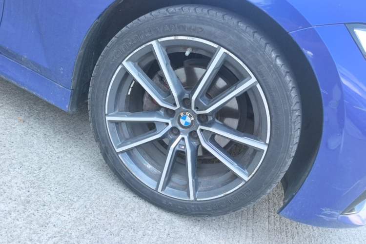 Used BMW 3 Series 2020 325Li M Sport Package Right Front Wheel Hub