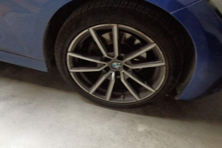 Used BMW 3 Series 2020 325Li M Sport Package Right Front Wheel Hub