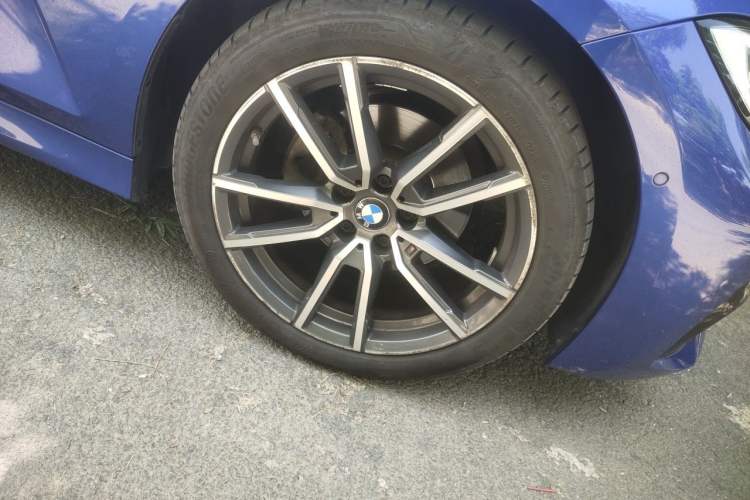 Used BMW 3 Series 2020 320Li M Sport Package Right Front Wheel Hub