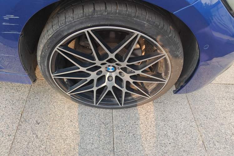 Used BMW 3 Series 2020 325Li M Sport Night Edition Package Right Front Wheel Hub