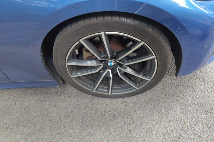 Used BMW 3 Series 2020 325Li M Sport Package Right Front Wheel Hub