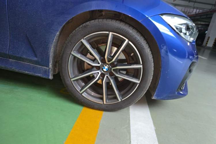 Used BMW 3 Series 2020 320Li M Sport Package Right Front Wheel Hub