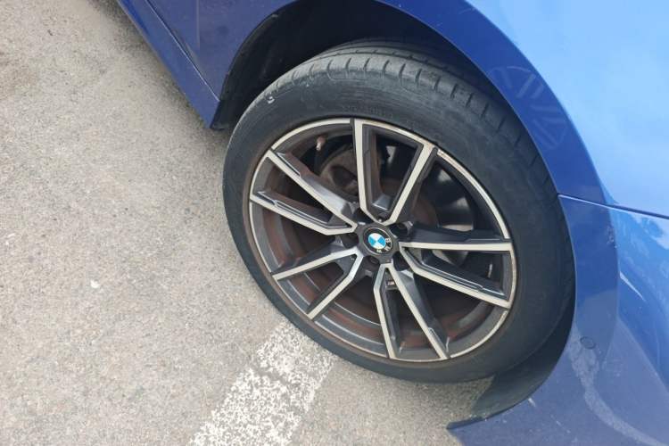 Used BMW 3 Series 2020 320Li M Sport Package Right Front Wheel Hub