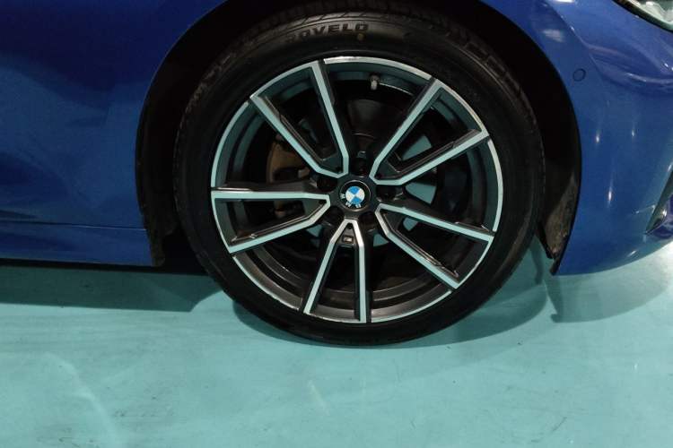 Used BMW 3 Series 2020 325i M Sport Package Right Front Wheel Hub