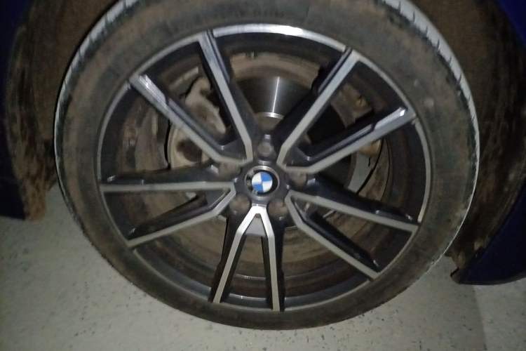 Used BMW 3 Series 2020 320Li M Sport Package Right Front Wheel Hub