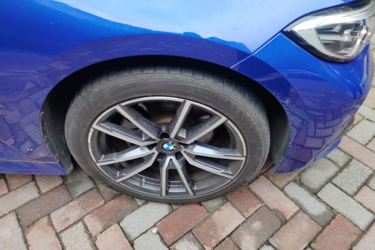 Used BMW 3 Series 2020 325Li M Sport Package Right Front Wheel Hub