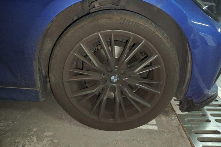 Used BMW 3 Series 2020 Facelifted 325Li M Sport Night Edition Package Right Front Wheel Hub
