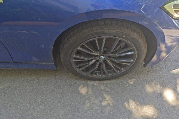 Used BMW 3 Series 2020 Facelifted 325Li M Sport Night Edition Package Right Front Wheel Hub