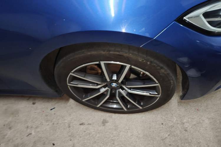 Used BMW 3 Series 2020 320Li M Sport Package Right Front Wheel Hub