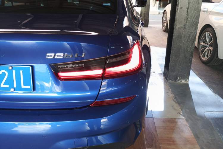 Used BMW 3 Series 2020 325Li M Sport Package Right Rear Taillight