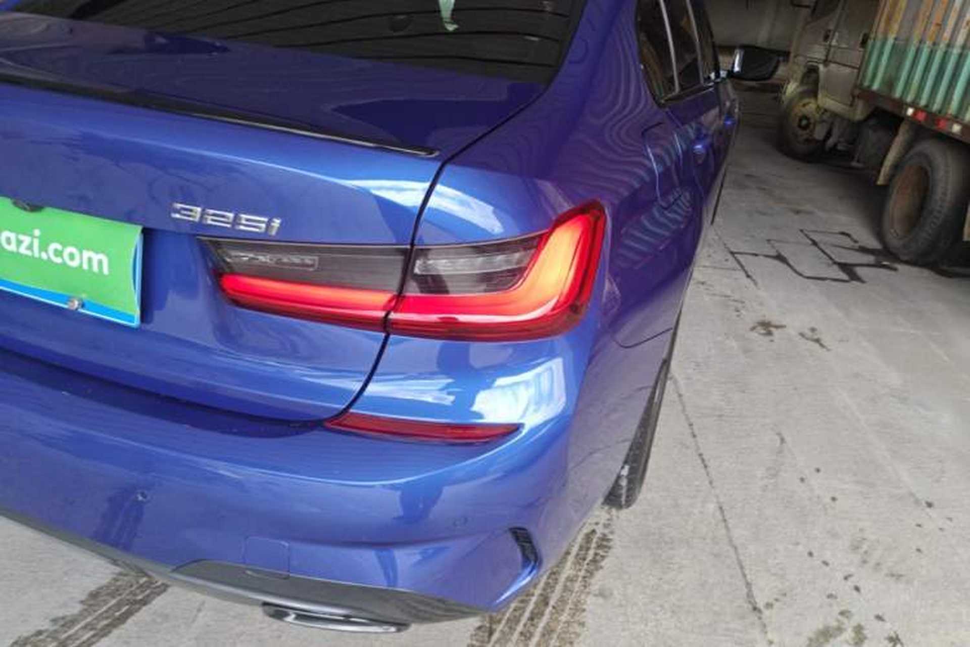 Used BMW 3 Series 2020 325i M Sport Night Edition package Right Rear Taillight