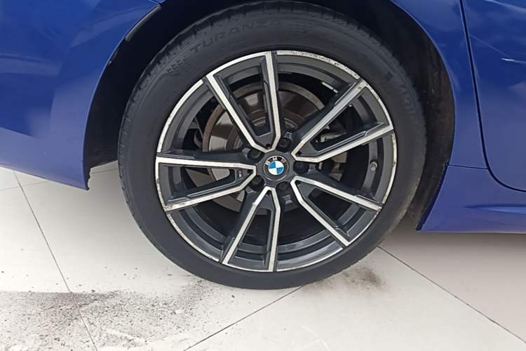Used BMW 3 Series 2020 325i M Sport Package Right Rear Wheel Hub