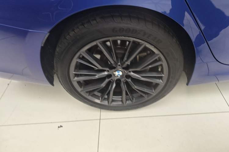 Used BMW 3 Series 2020 325Li M Sport Night Edition Package Right Rear Wheel Hub