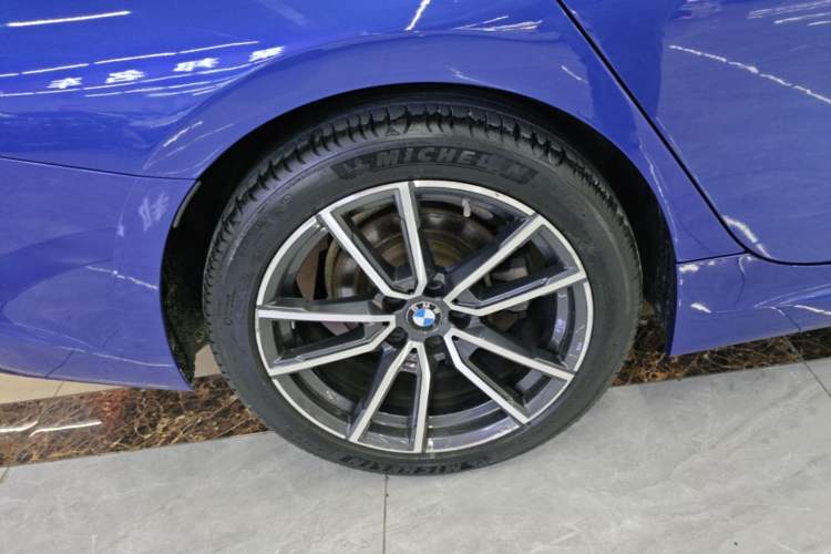 Used BMW 3 Series 2020 325Li M Sport Package Right Rear Wheel Hub