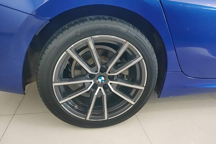 Used BMW 3 Series 2020 320Li M Sport Package Right Rear Wheel Hub