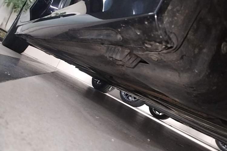 Used BMW 3 Series 2020 Facelifted 325Li M Sport Night Edition Package Right Side Sill