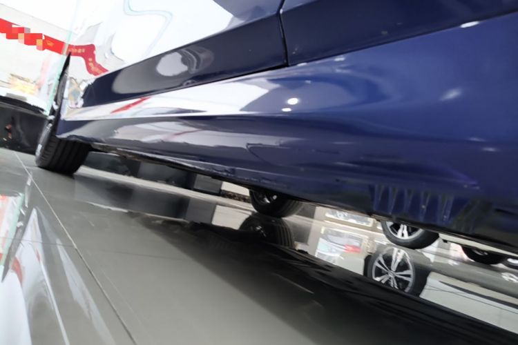 Used BMW 3 Series 2020 325Li M Sport Package Right Side Sill