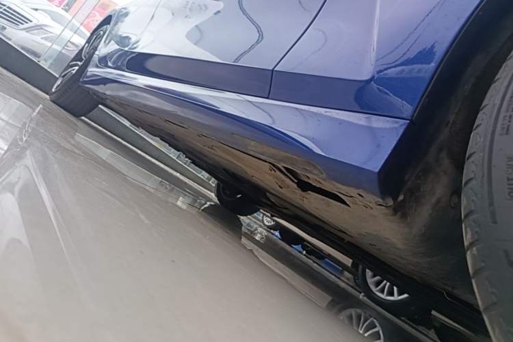 Used BMW 3 Series 2020 325i M Sport Package Right Side Sill