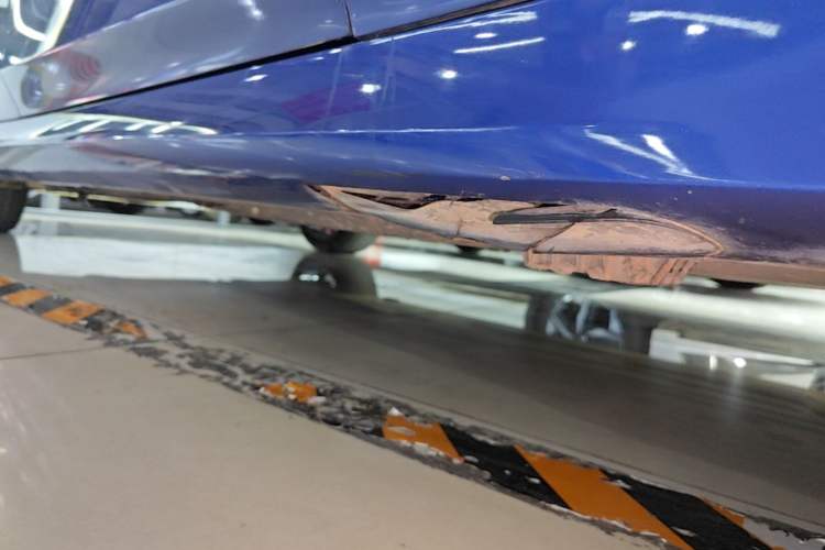 Used BMW 3 Series 2020 325Li M Sport Package Right Side Sill
