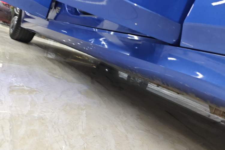 Used BMW 3 Series 2020 320Li M Sport Package Right Side Sill