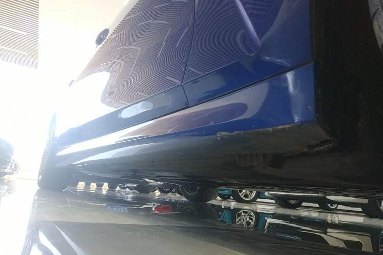 Used BMW 3 Series 2020 320Li M Sport Package Right Side Sill