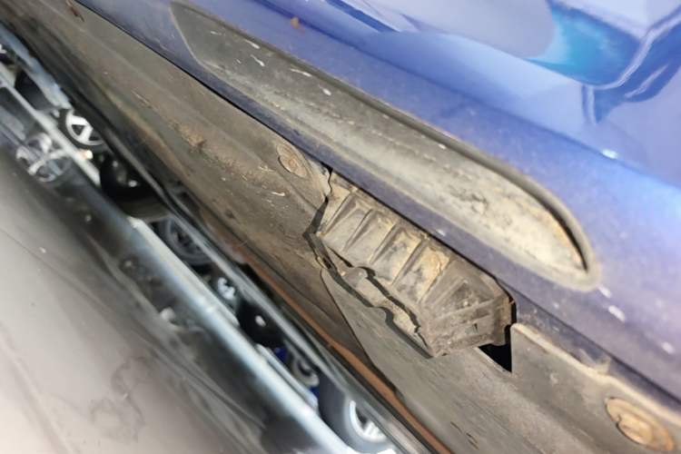 Used BMW 3 Series 2020 Restyled 325Li M Sport Package Right Side Sill