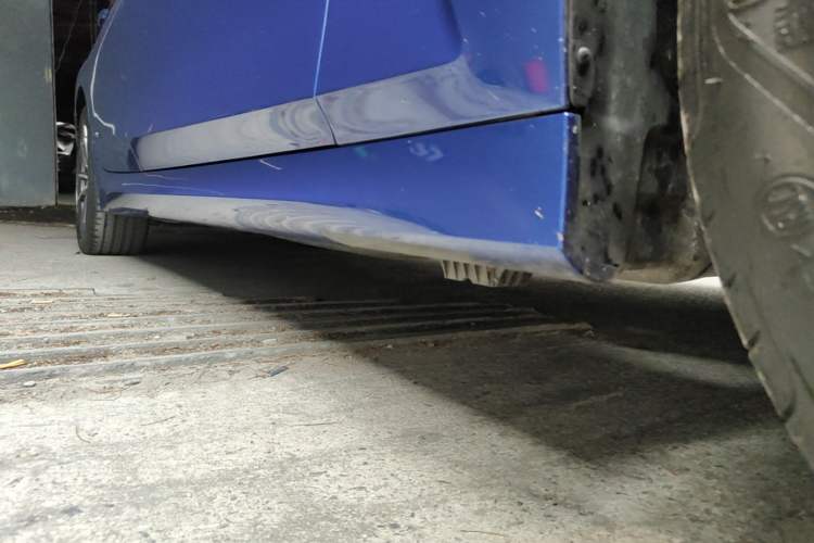 Used BMW 3 Series 2020 325Li M Sport Package Right Side Sill