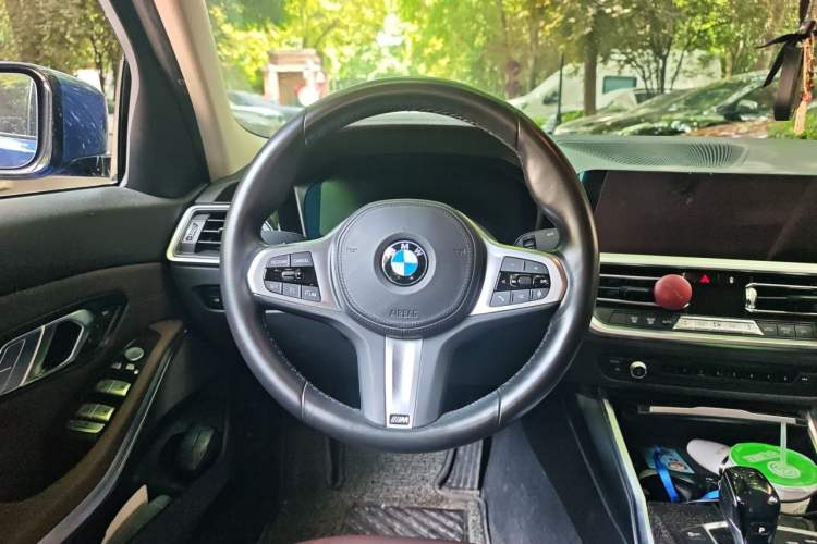 Used BMW 3 Series 2020 325Li M Sport Package Steering Wheel