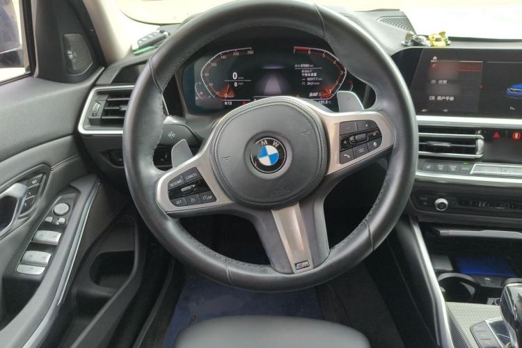 Used BMW 3 Series 2020 325i M Sport Night Edition package Steering Wheel