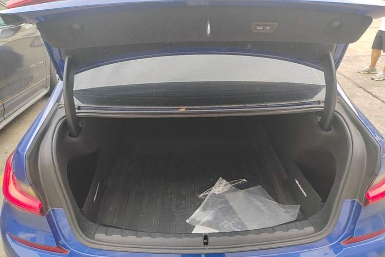 Used BMW 3 Series 2020 Facelifted 325Li M Sport Night Edition Package Trunk