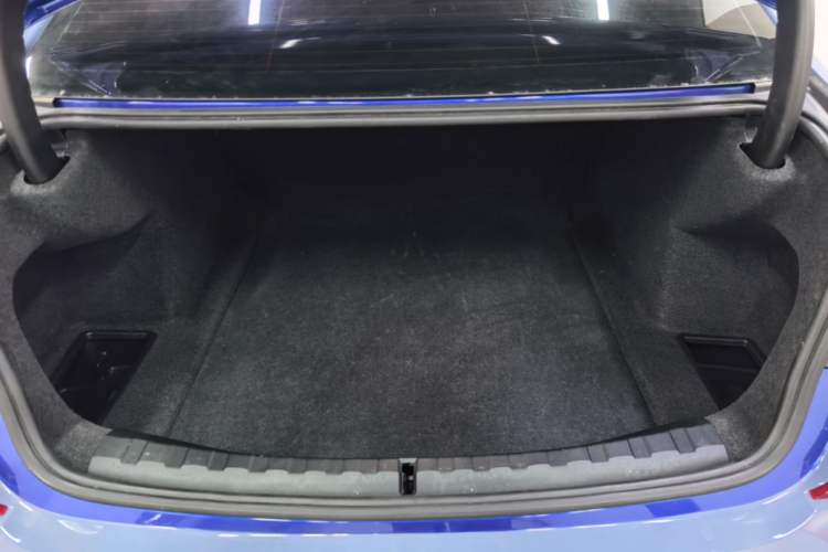 Used BMW 3 Series 2020 320Li M Sport Package Trunk