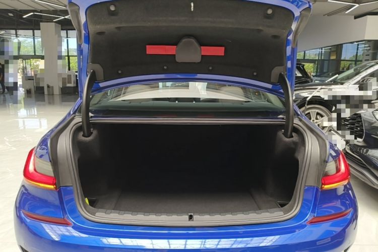 Used BMW 3 Series 2020 320Li M Sport Package Trunk