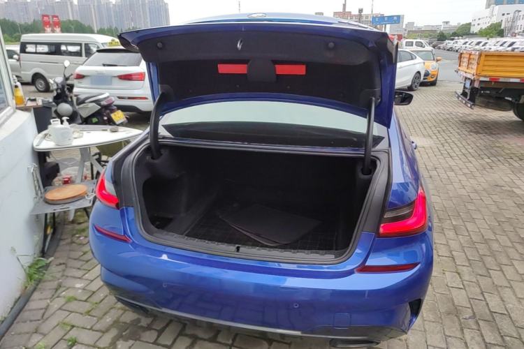 Used BMW 3 Series 2020 Restyled 325i M Sport Night Edition Package Trunk