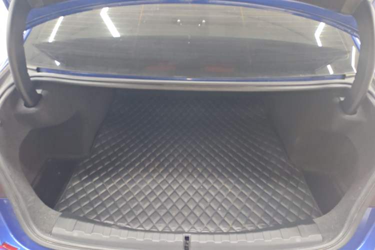 Used BMW 3 Series 2020 320Li M Sport Package Trunk