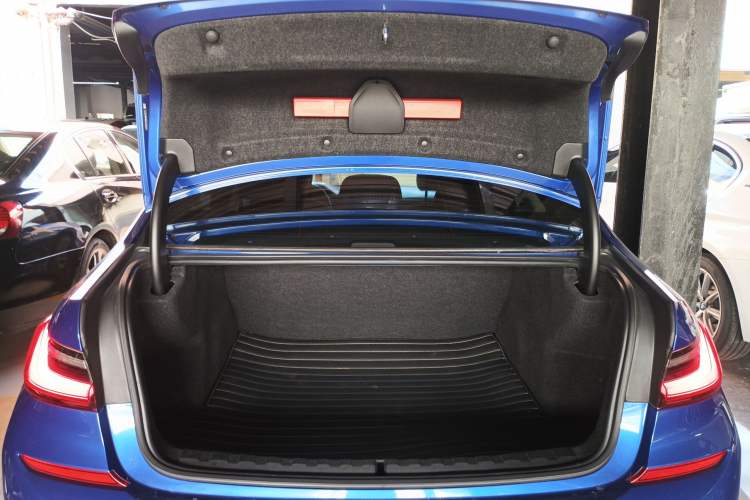 Used BMW 3 Series 2020 325Li M Sport Package Trunk