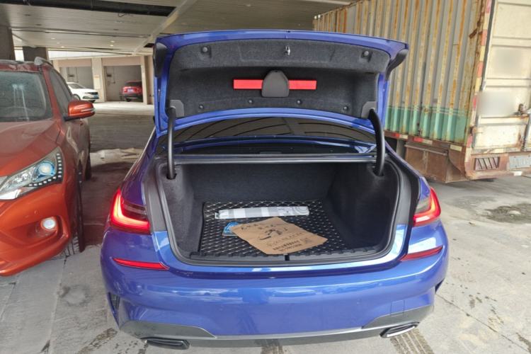 Used BMW 3 Series 2020 325i M Sport Night Edition package Trunk