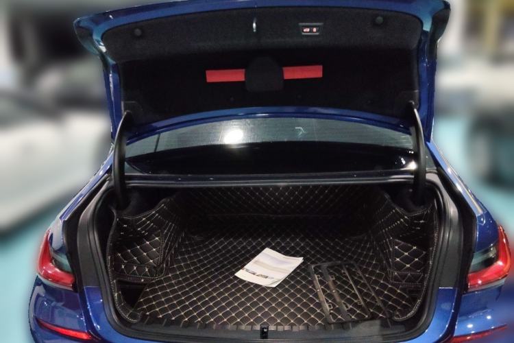Used BMW 3 Series 2020 325i M Sport Package Trunk