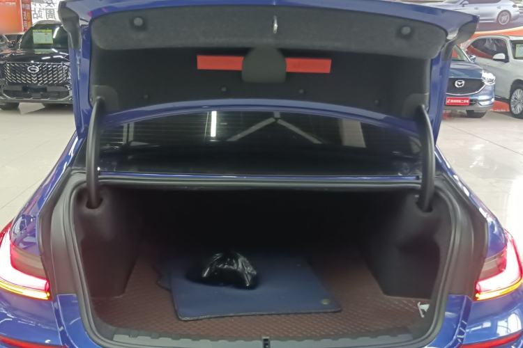 Used BMW 3 Series 2020 Restyled 325i M Sport Night Edition Package Trunk