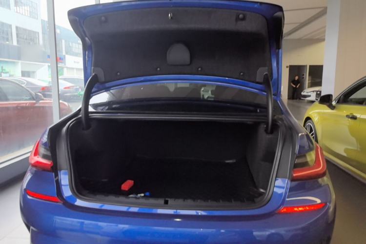 Used BMW 3 Series 2020 325Li M Sport Package Trunk