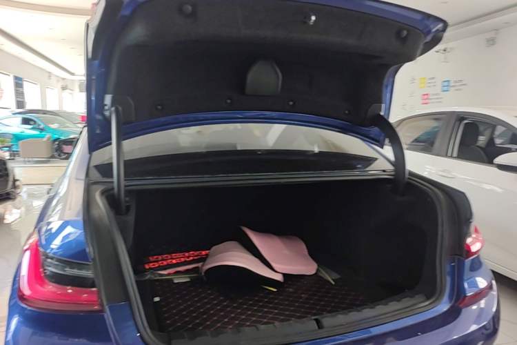 Used BMW 3 Series 2020 Restyled 325Li M Sport Package Trunk