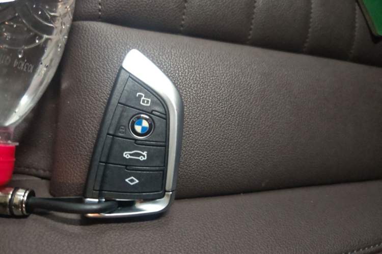 Used BMW 3 Series 2020 Facelifted 325Li M Sport Night Edition Package Vehicle Key